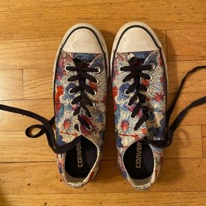Women floral converse
